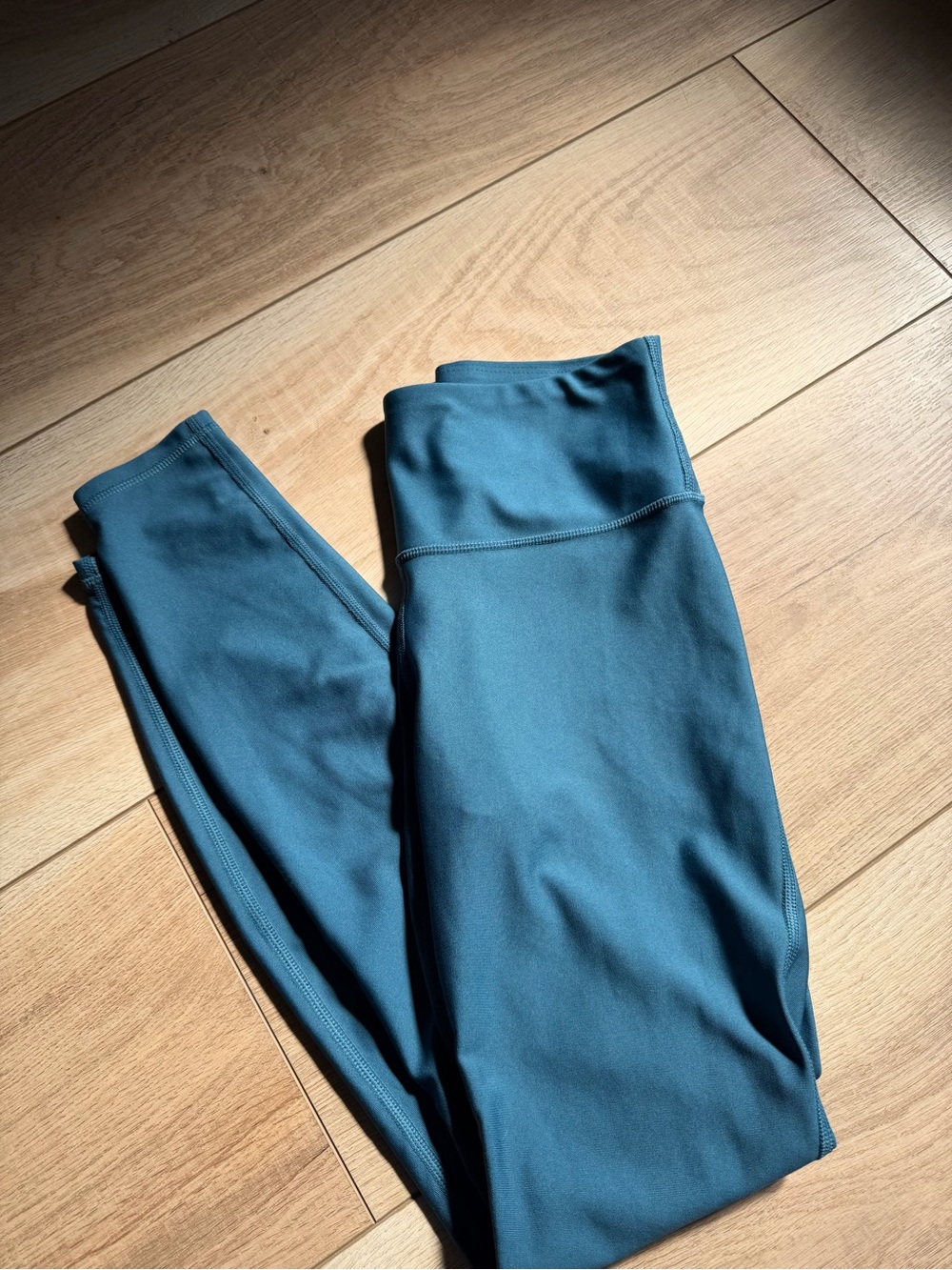 Women’s Under Armour Teal Performance Leggings